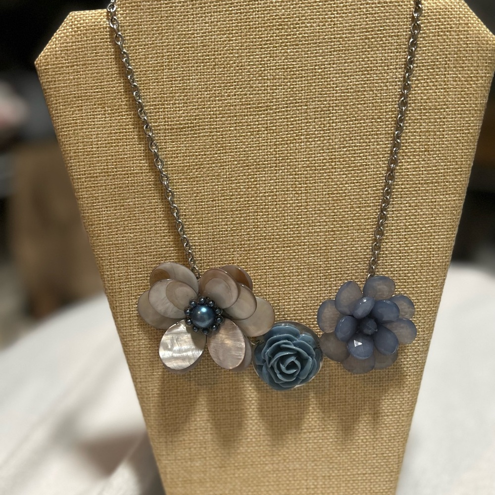 Blue Flower silver necklace